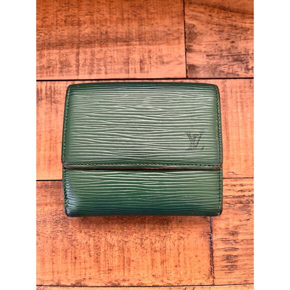 LOUIS VUITTON Green Epi Leather Small Compact Wallet - Picture 2 of 13